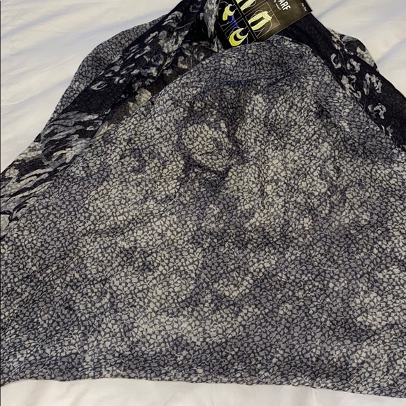 Infinity Scarf - Picture 4 of 5